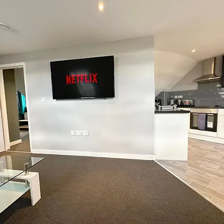 Luxury Boutique Apartments Block Free Street Parking Hounslow Exterior photo