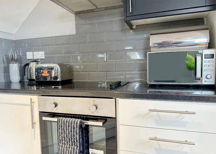 Luxury Boutique Apartments Block Free Street Parking