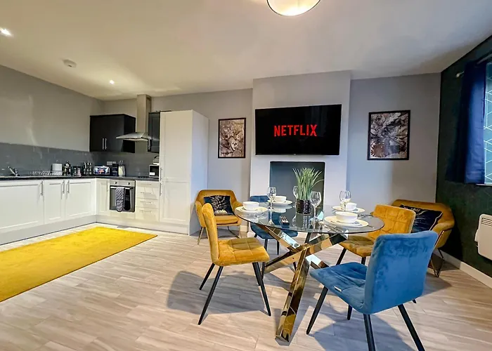 Luxury Boutique Apartments Block Free Street Parking