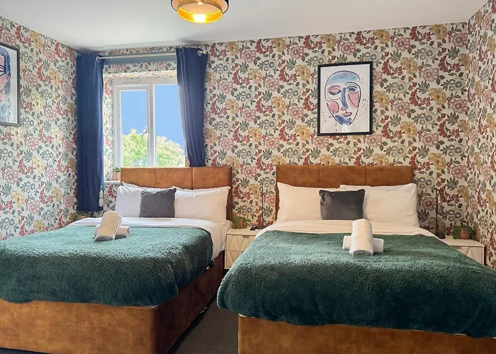 Luxury Boutique Apartments Block Free Street Parking