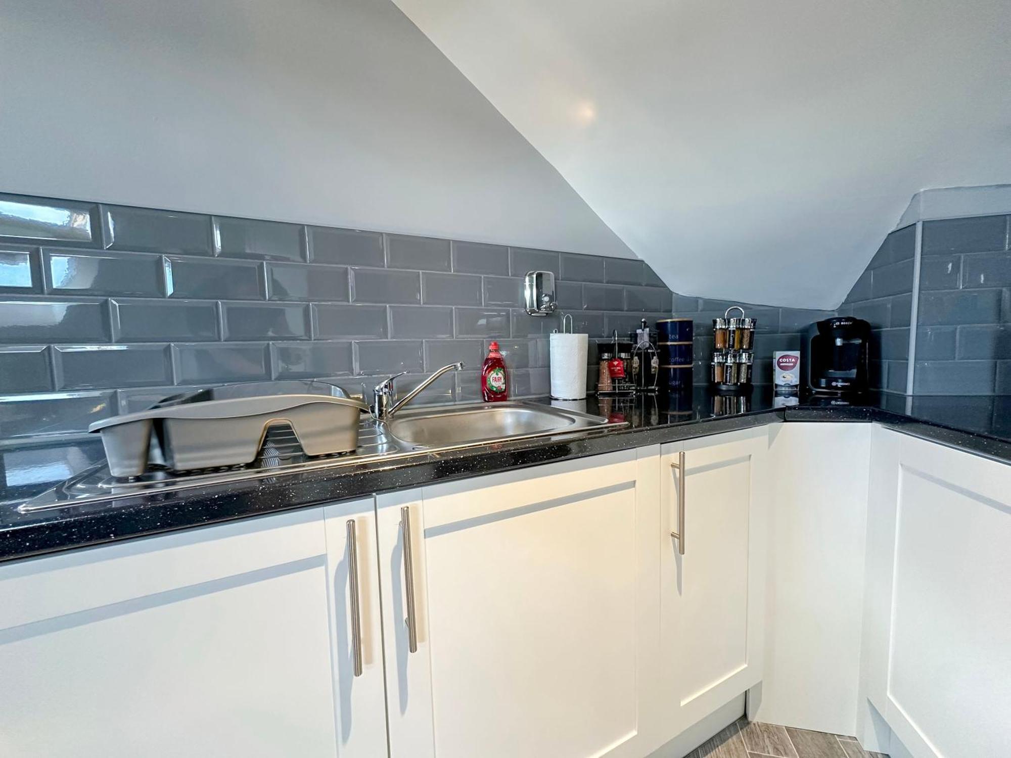 Luxury Boutique Block Free Street Parking * Hounslow