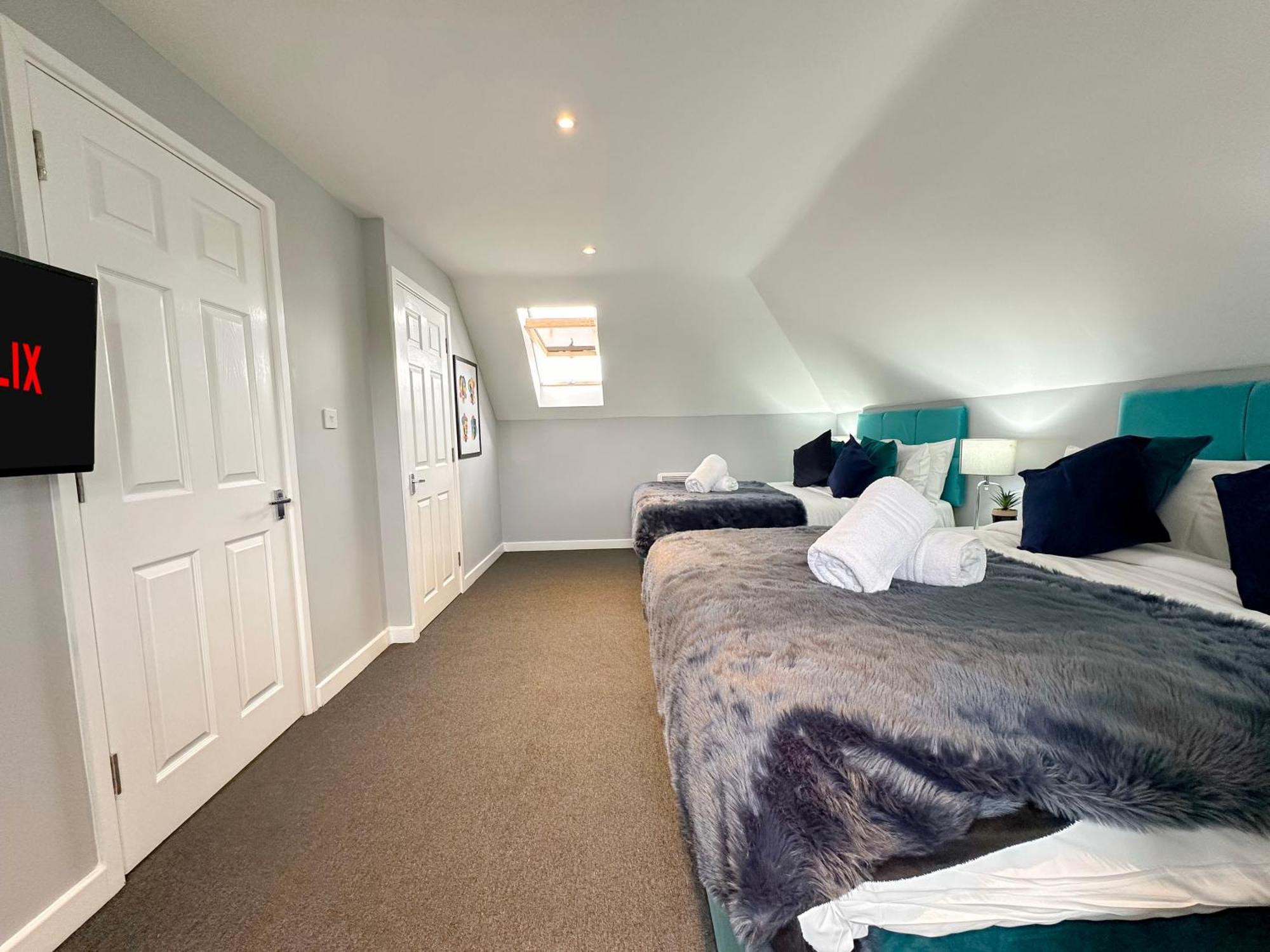 Luxury Boutique Block Free Street Parking Hounslow