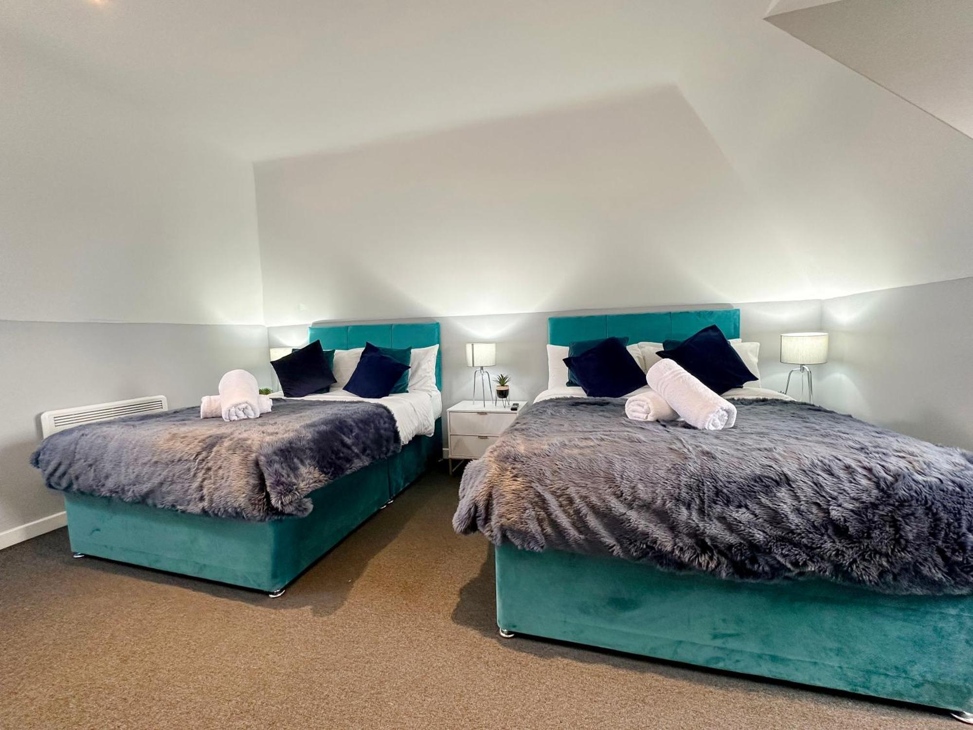 Luxury Boutique Block Free Street Parking Hounslow