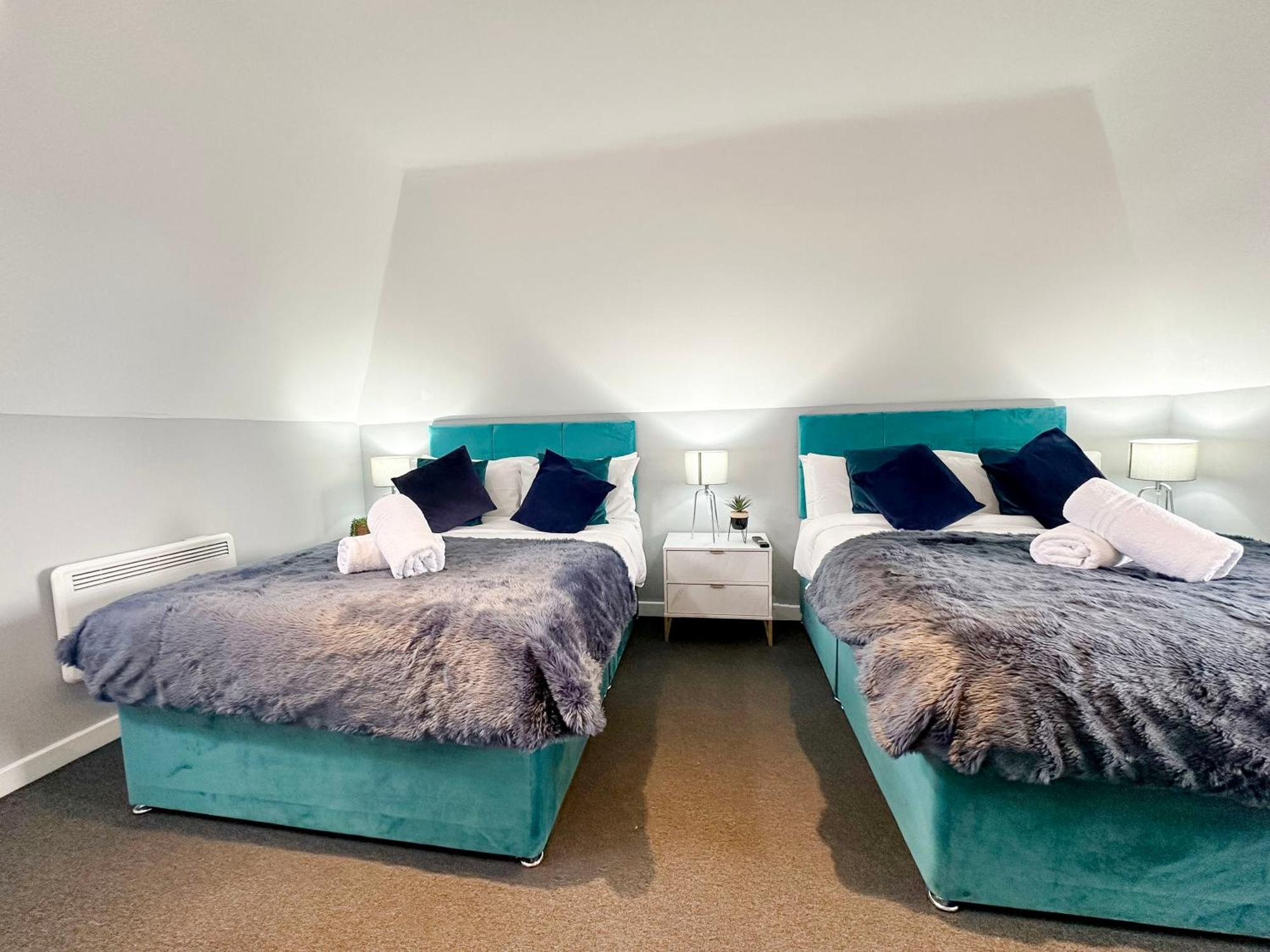 Apartment Luxury Boutique Block Free Street Parking
