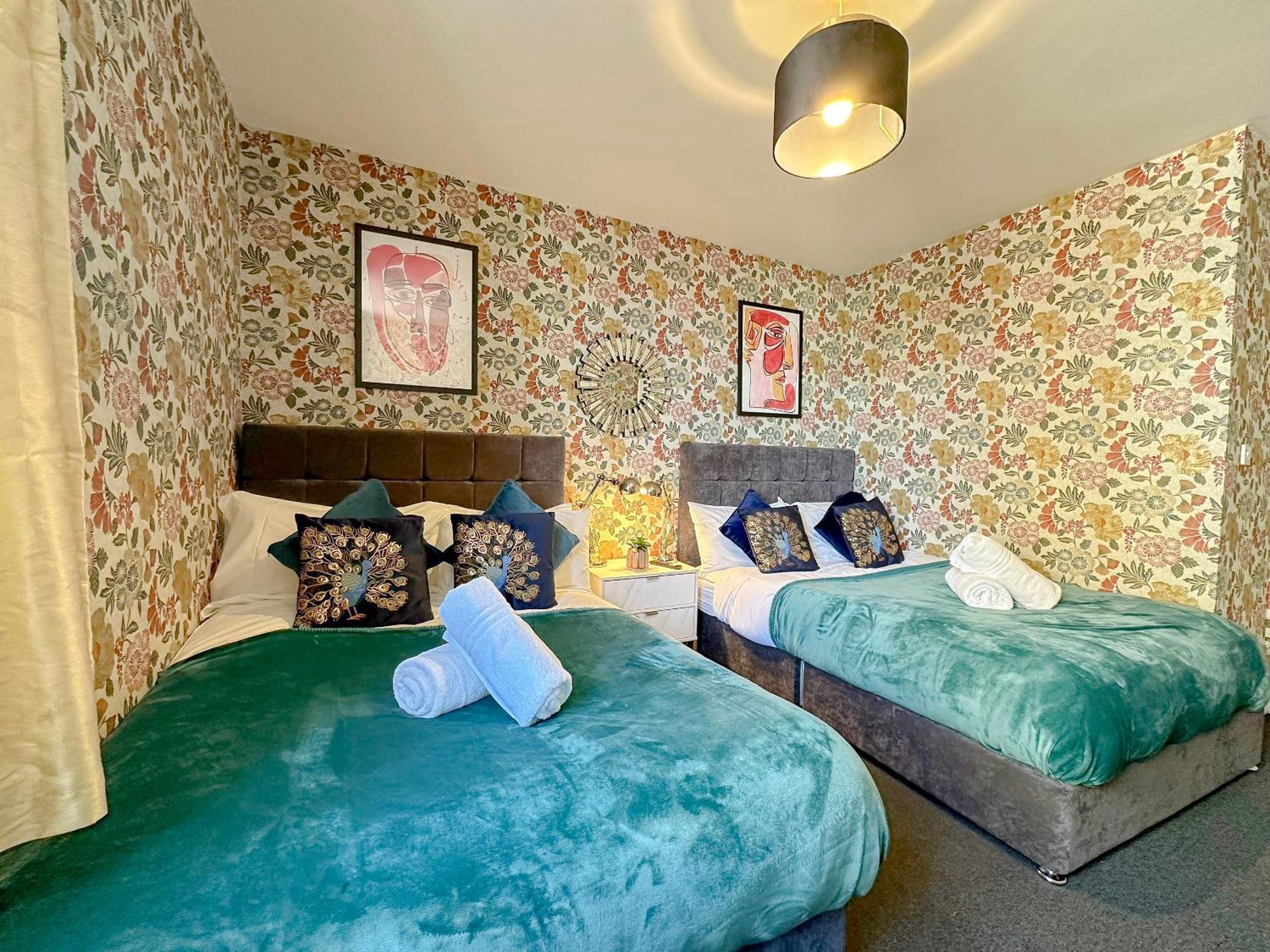 Apartment Luxury Boutique Block Free Street Parking *