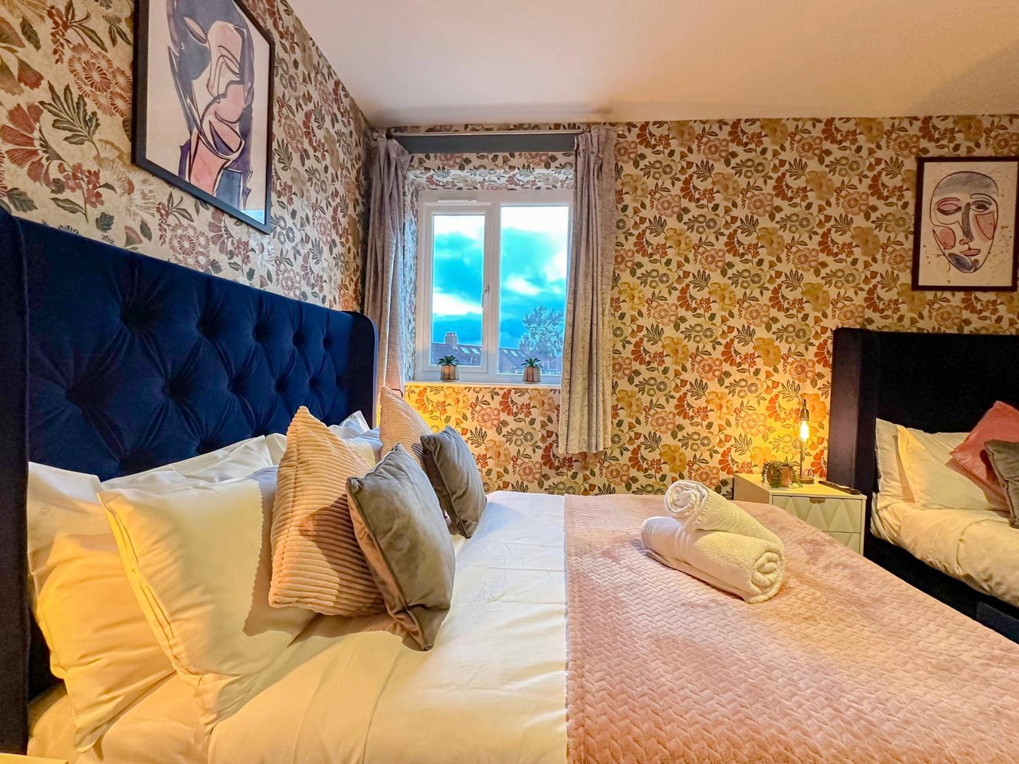 Apartment Luxury Boutique Block Free Street Parking *